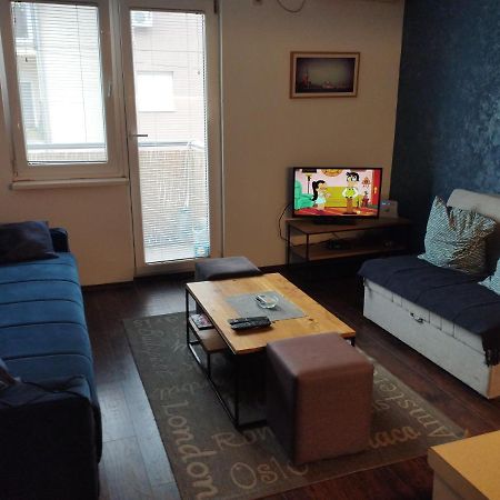 Apartman Tatjana Новий Сад Екстер'єр фото